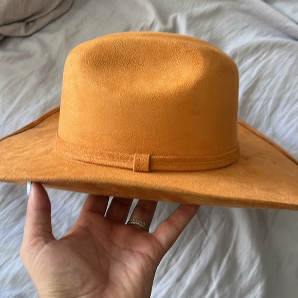 Pumpkin colored suede cowboy hat - Picture 7 of 8